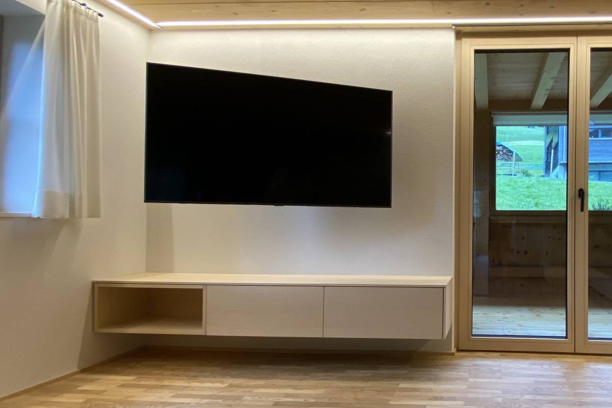 Wohnzimmermöbel Esche schwebend