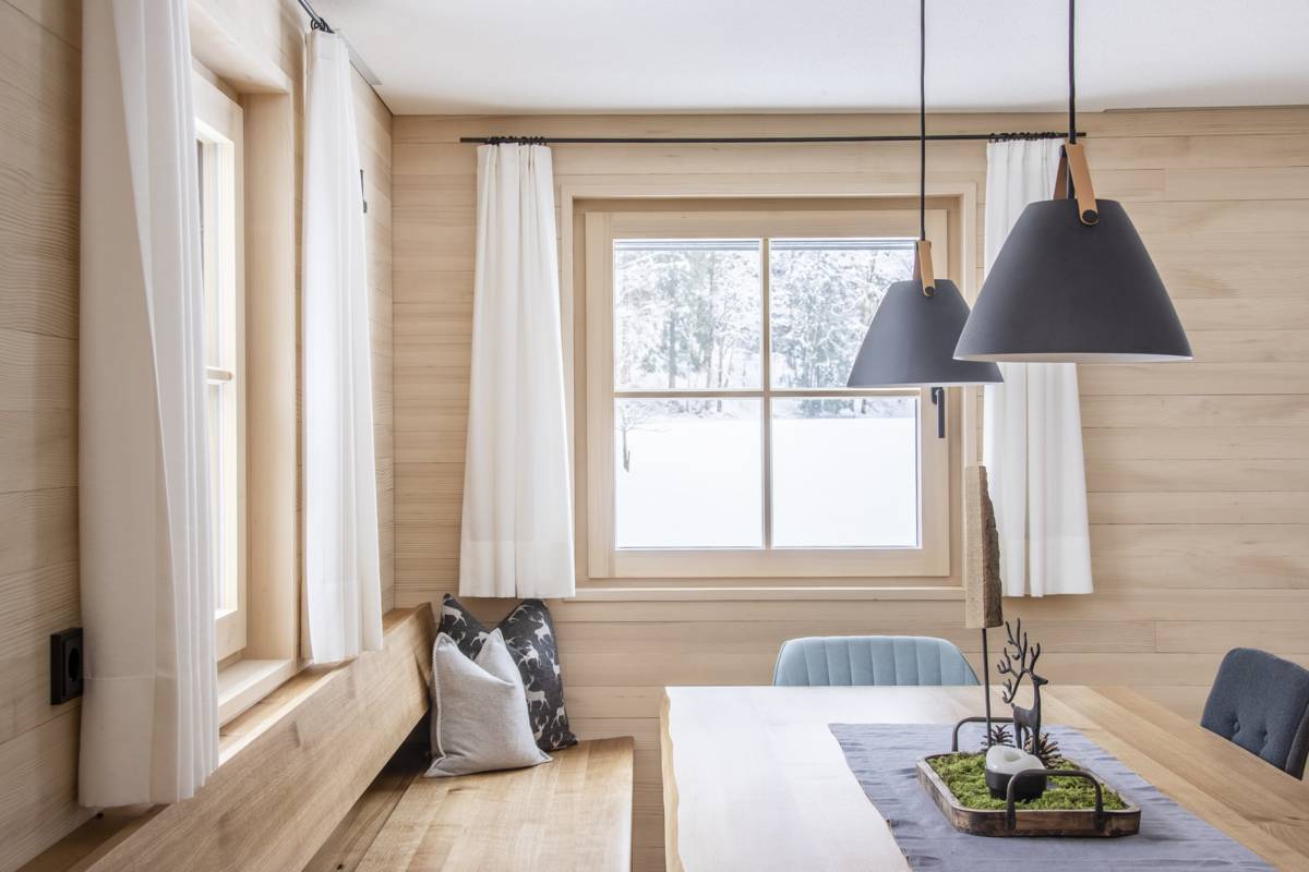 Eiche rustikal Astig Bank Tisch Fenster