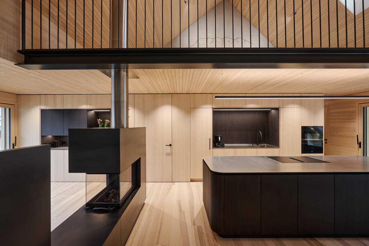 Tabbe Küche dunkle nische hell modern
runde Kücheninsel