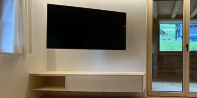 Wohnzimmermöbel Esche schwebend