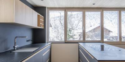 Fenix Eiche Küche Insel Weinregal