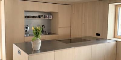 Küche Bregenzerwald Esche hell Edelstahl