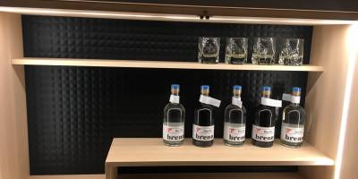 LED Massivholz Esche Schrank Möbel