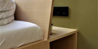 Esche_Bett_Grün_Schwarz