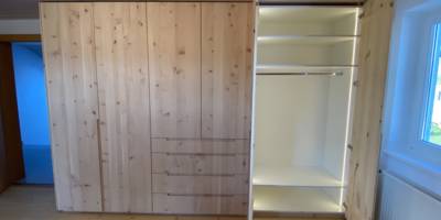 Schlafzimmer LED Licht automatisch Zirbe