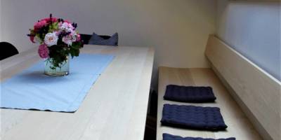 Möbel_Esche_Bezau_Bank-Tisch