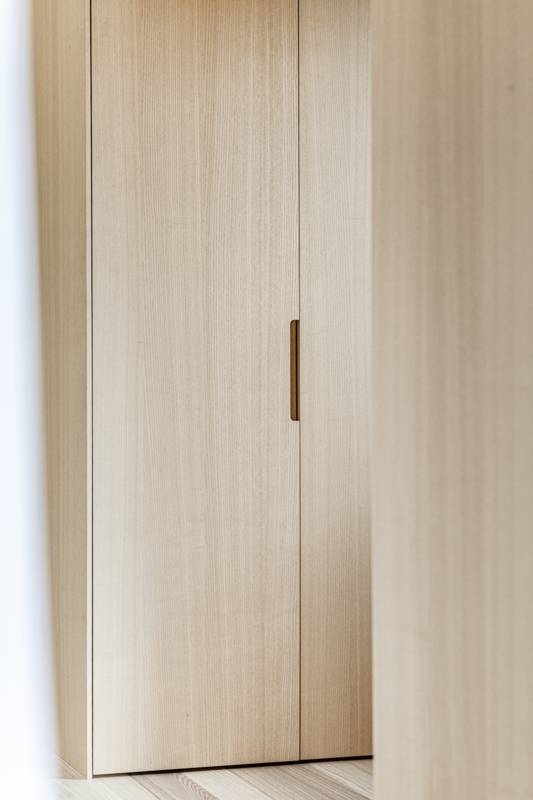 Schlafzimmerschrank, Esche, Ankleide